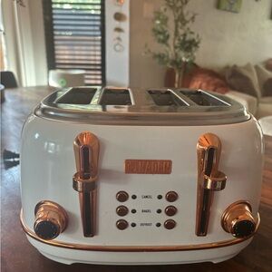 Haden Heritage 4-Slice Toaster Ivory & Copper Designer Toaster